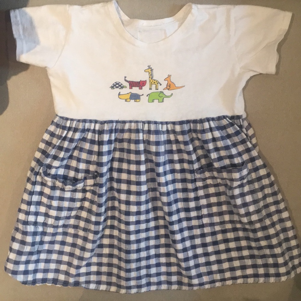 Mulberribush. ? Size 2T. Good used condition.